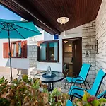 Mediteraneo Апартаменты *